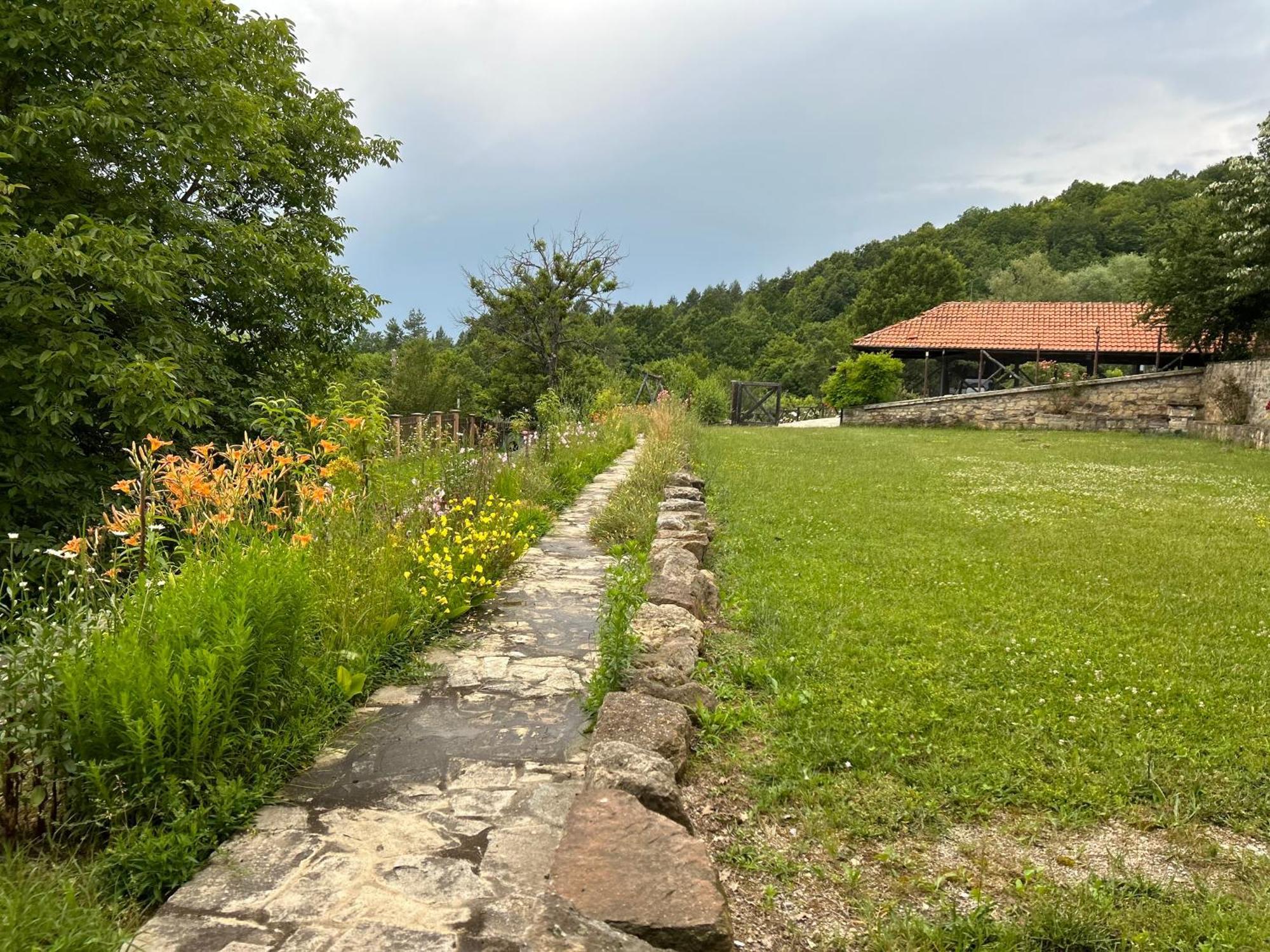Agriturismo Hidden Paradise Villa Tryavna Exterior foto